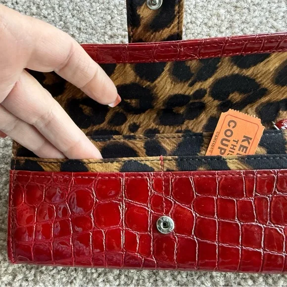 Vintage BRIGHTON EUC Red Crocodile-Embossed Patent Leather Women's Wallet - Picture 9 of 10